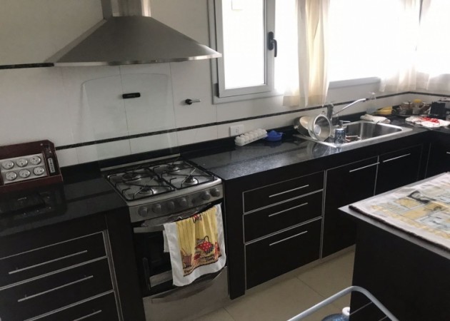 Espectacular casa 4 dorm. en Solanas 295m2