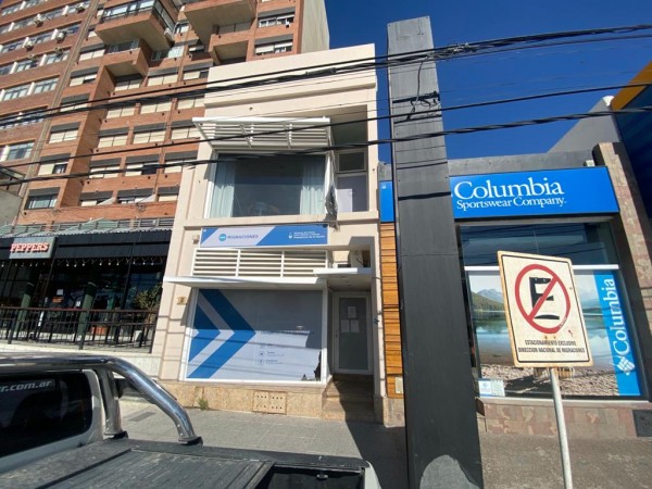 Local frente al mar 250m² - EXCELENTE ubicacion  