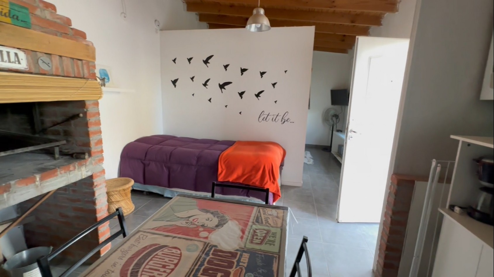 CASA 2 DORMITORIOS CON DEPTO 2 DORMITORIOS EN EL FONDO