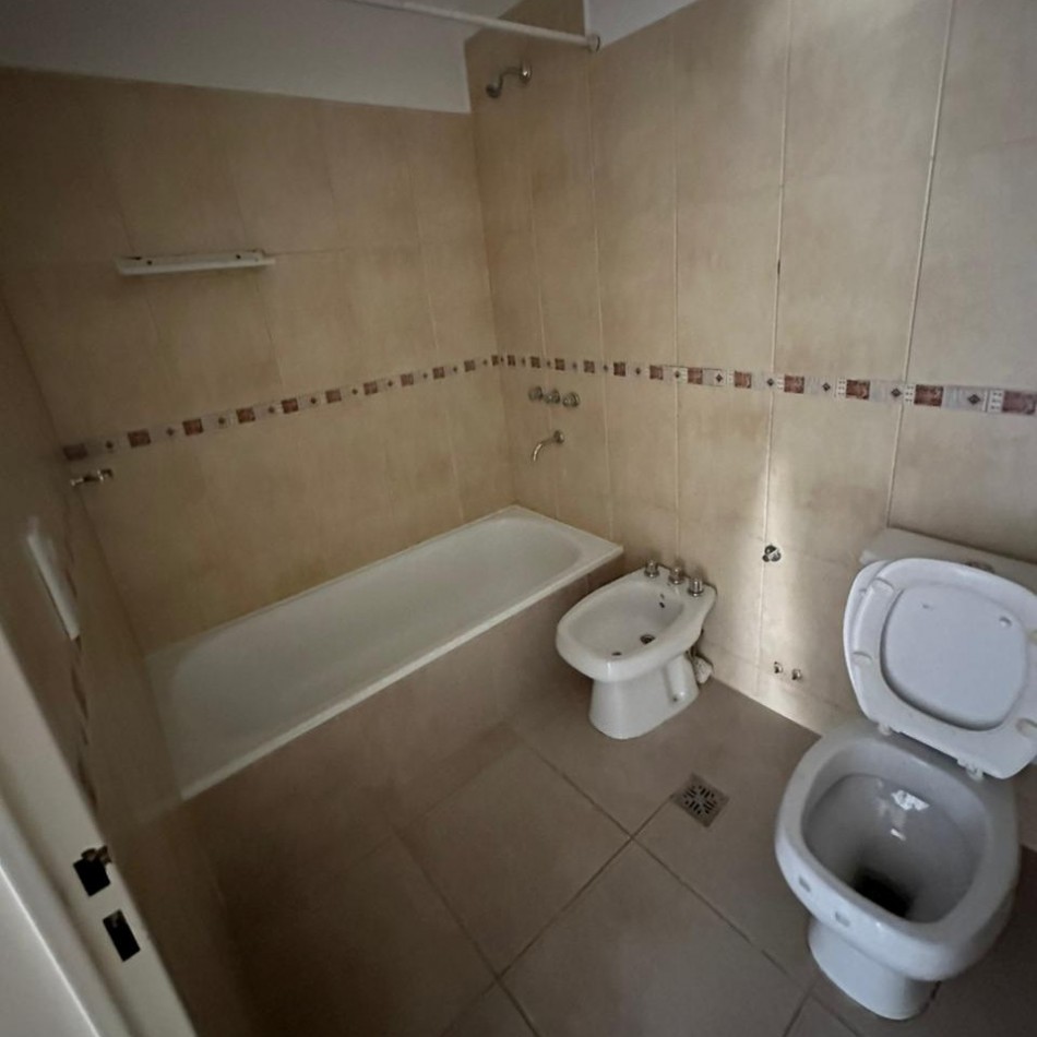 DEPTO 2 DORMITORIOS A 4 CUADRAS DEL MAR