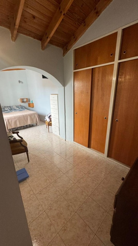 PH 3 DORMITORIOS Y PATIO EN AV. ROCA 