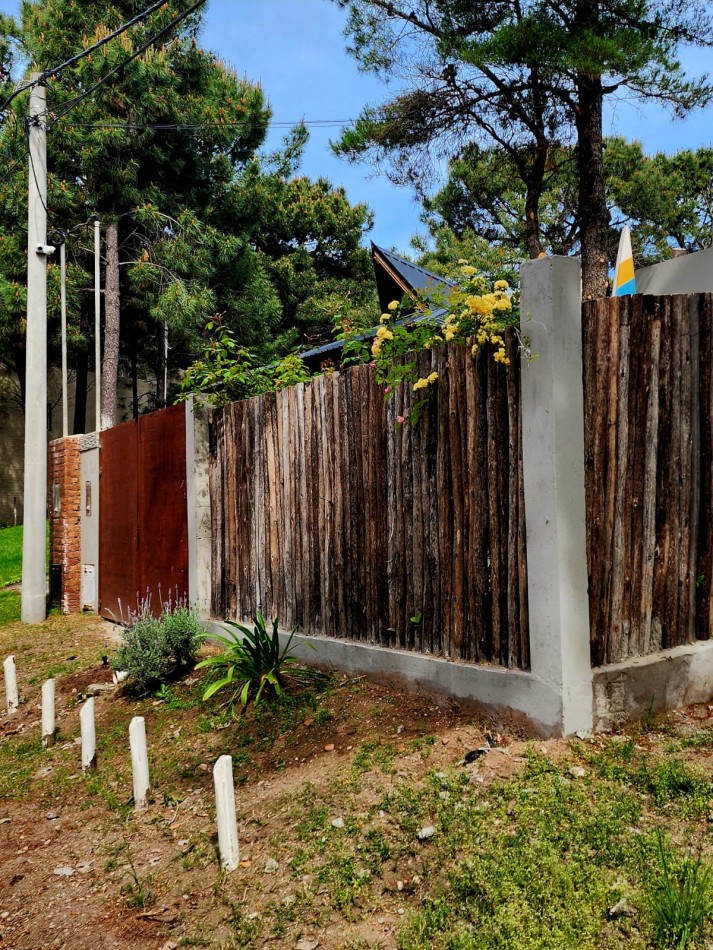 MONTE HERMOSO - EXCELENTE CASA EN VENTA DE 3 DORMITORIOS Y 2 BAÑOS CON PISCINA Y PATIO