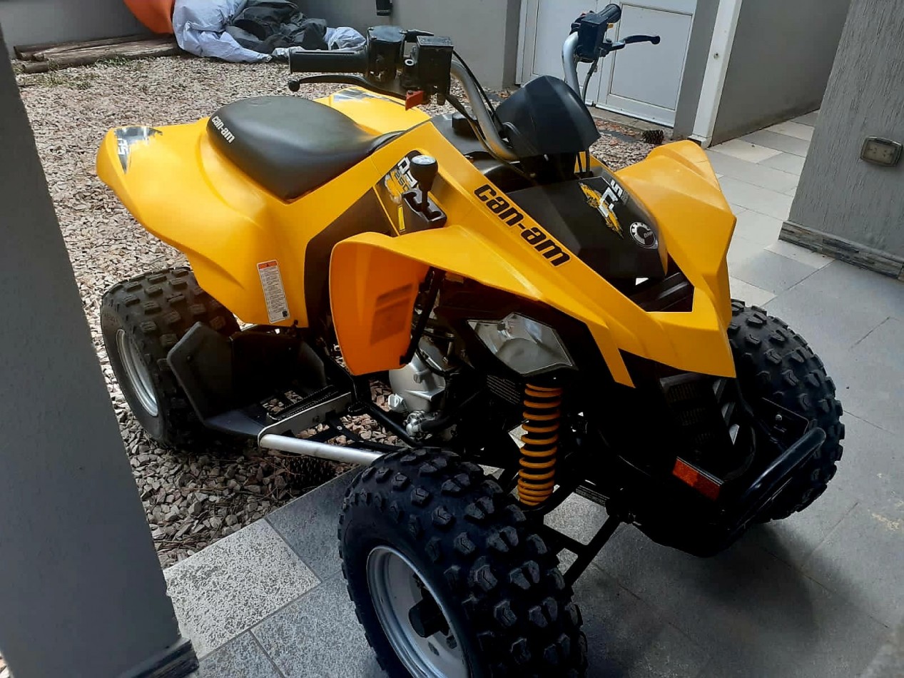 MONTE HERMOSO - EXCELENTE CASA EN VENTA DE 3 DORMITORIOS Y 2 BAÑOS CON PISCINA Y PATIO