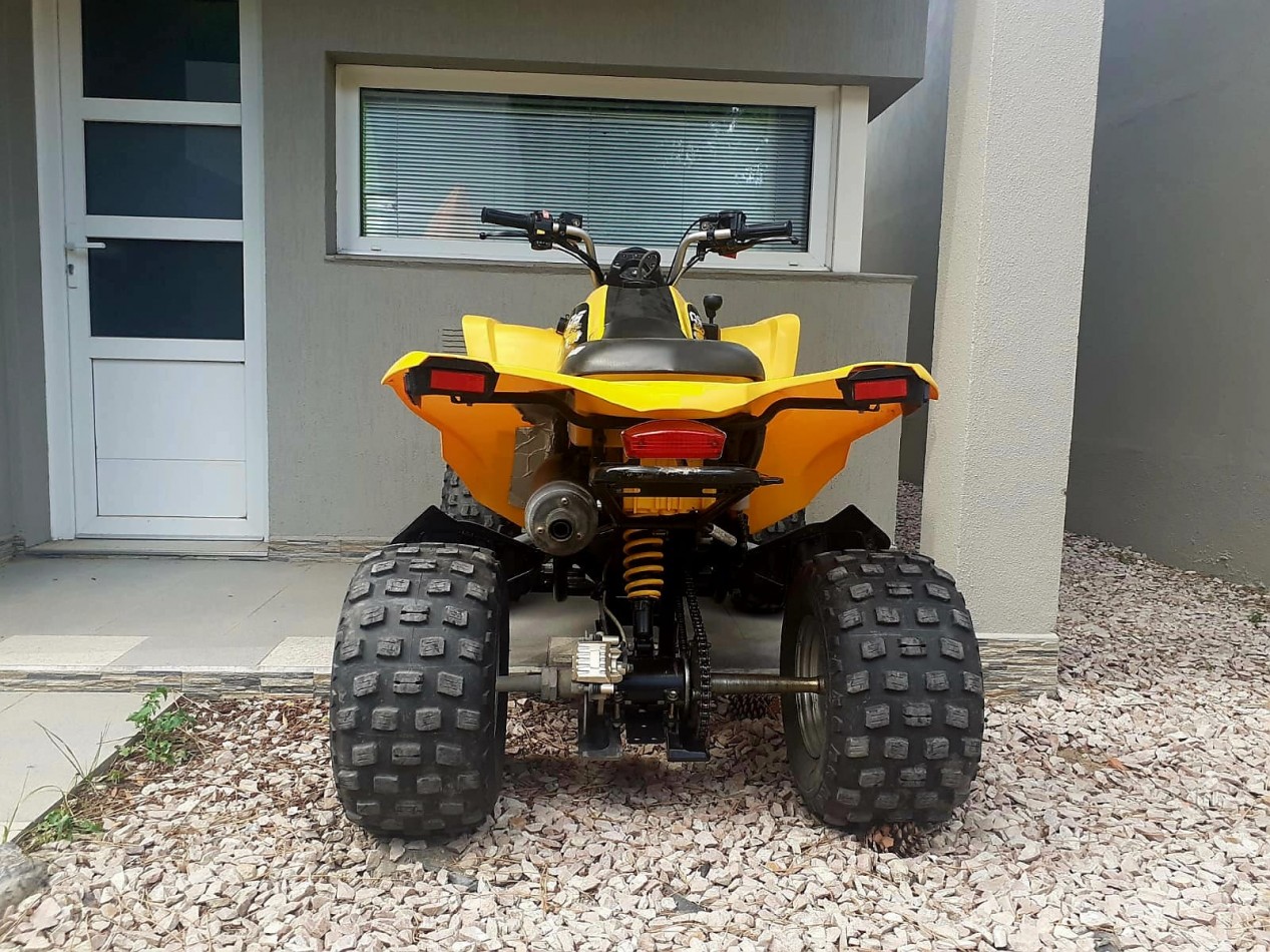 MONTE HERMOSO - EXCELENTE CASA EN VENTA DE 3 DORMITORIOS Y 2 BAÑOS CON PISCINA Y PATIO