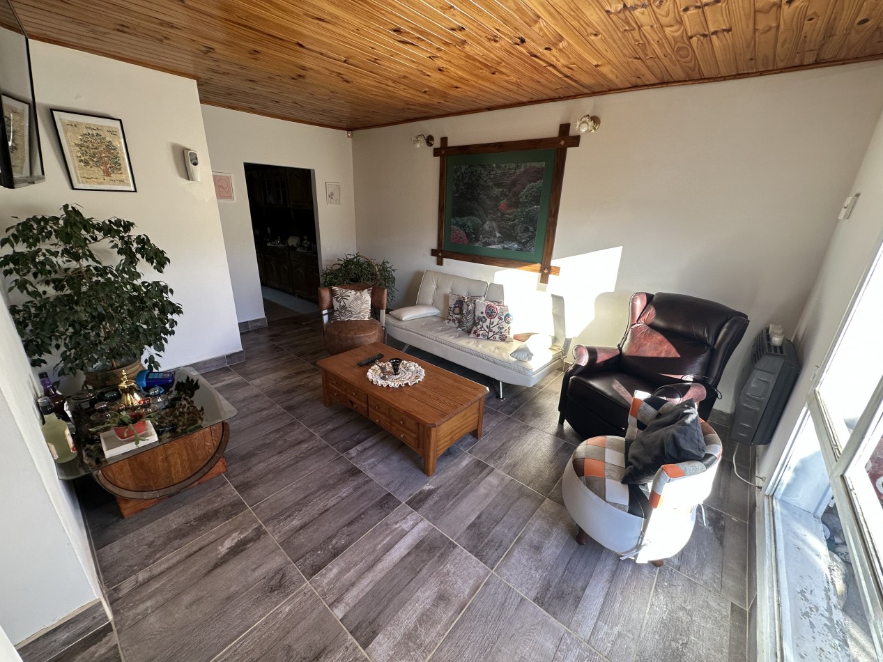 CASA 3 DORMITORIOS EN BARRIO LA COLINA 