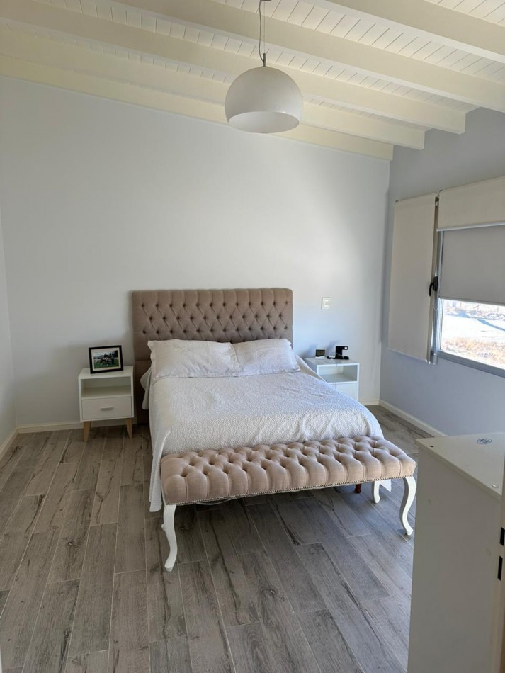 CASA 3 DORMITORIOS CON COCHERA Y PILETA 