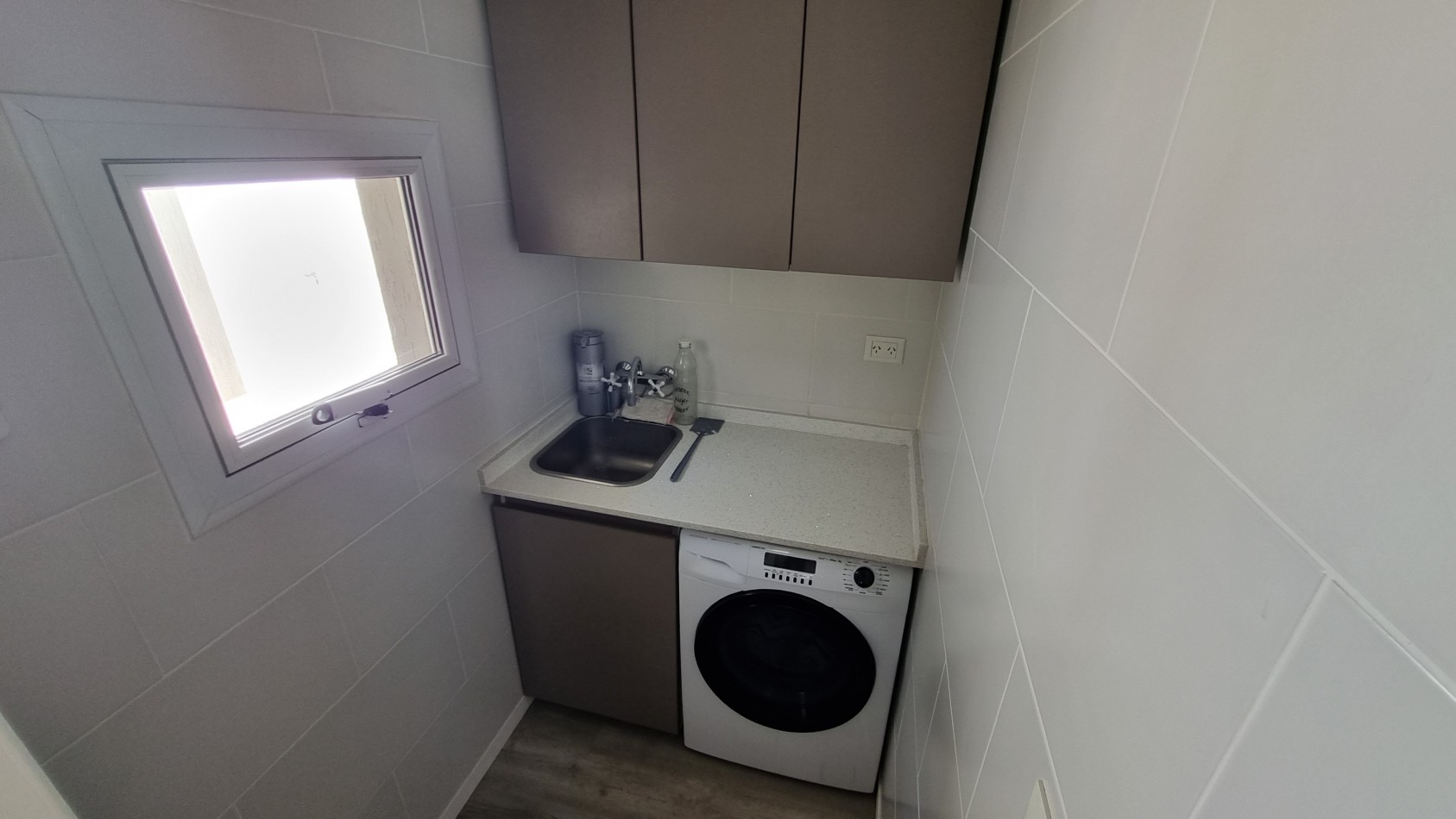 CASA DE 2 DORMITORIOS CON PATIO, QUINCHO Y PILETA 