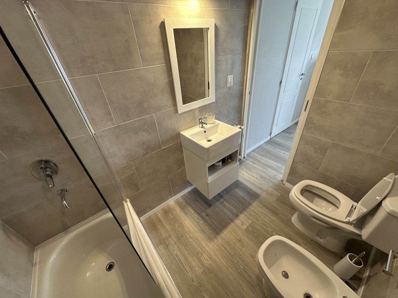 CASA DE 2 DORMITORIOS CON PATIO, QUINCHO Y PILETA 