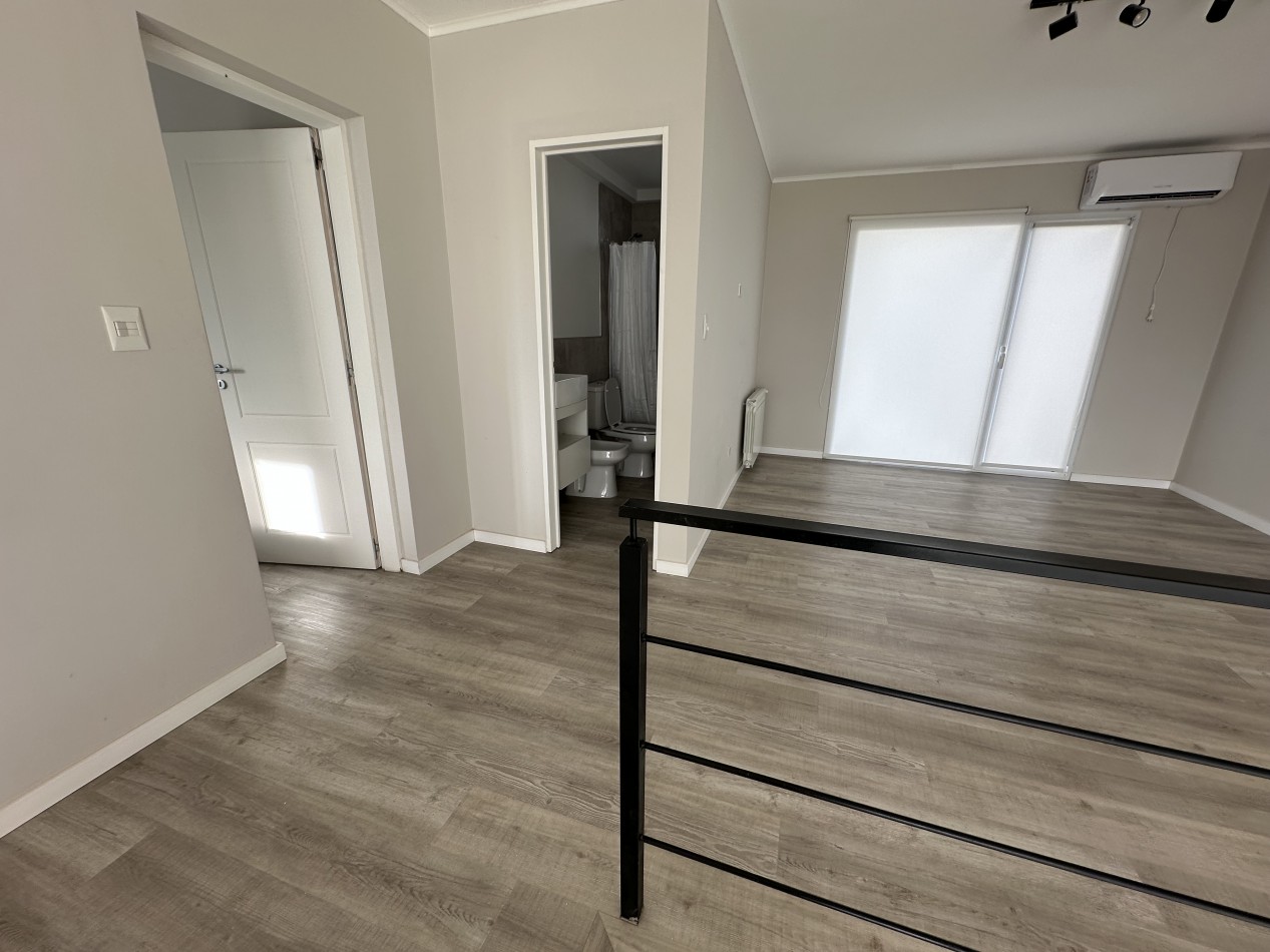 CASA DE 2 DORMITORIOS CON PATIO, QUINCHO Y PILETA 