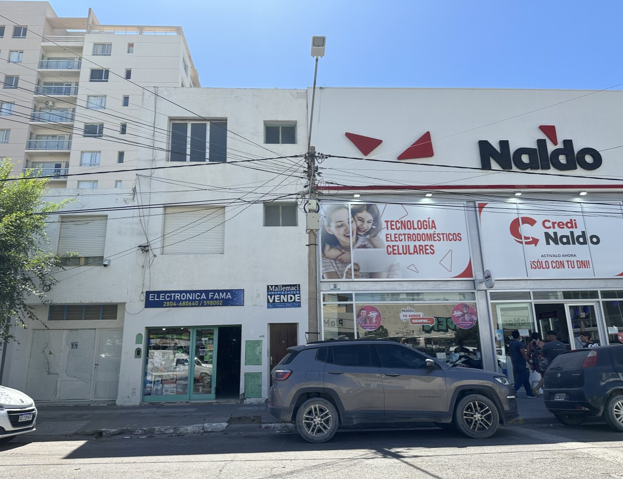 OPORTUNIDAD DE INVERSION - LOCAL CENTRICO + DEPTO 3 DORMITORIOS