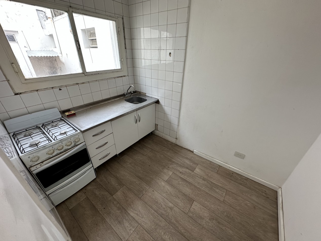 OPORTUNIDAD DE INVERSION - LOCAL CENTRICO + DEPTO 3 DORMITORIOS