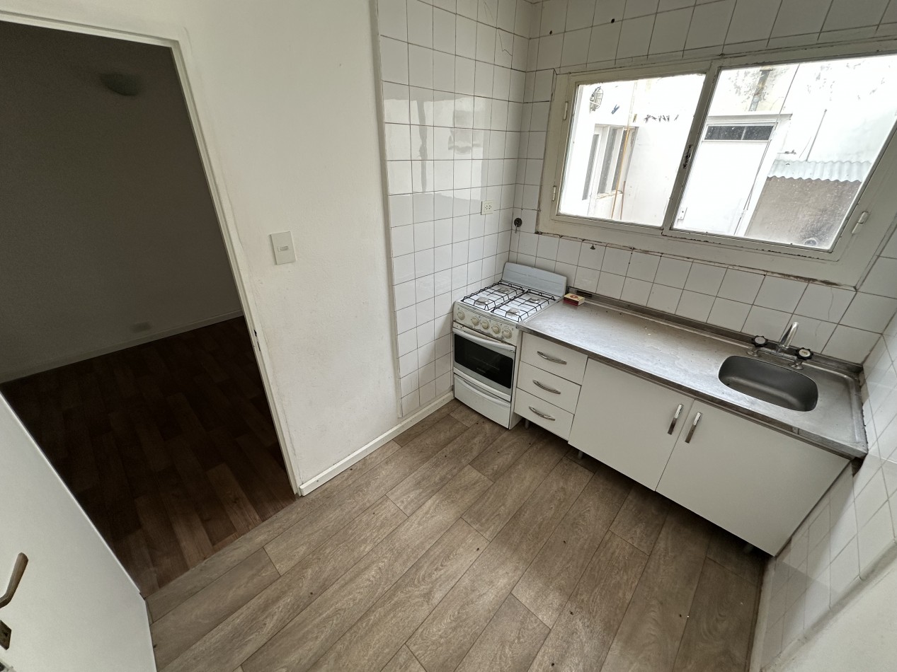 OPORTUNIDAD DE INVERSION - LOCAL CENTRICO + DEPTO 3 DORMITORIOS