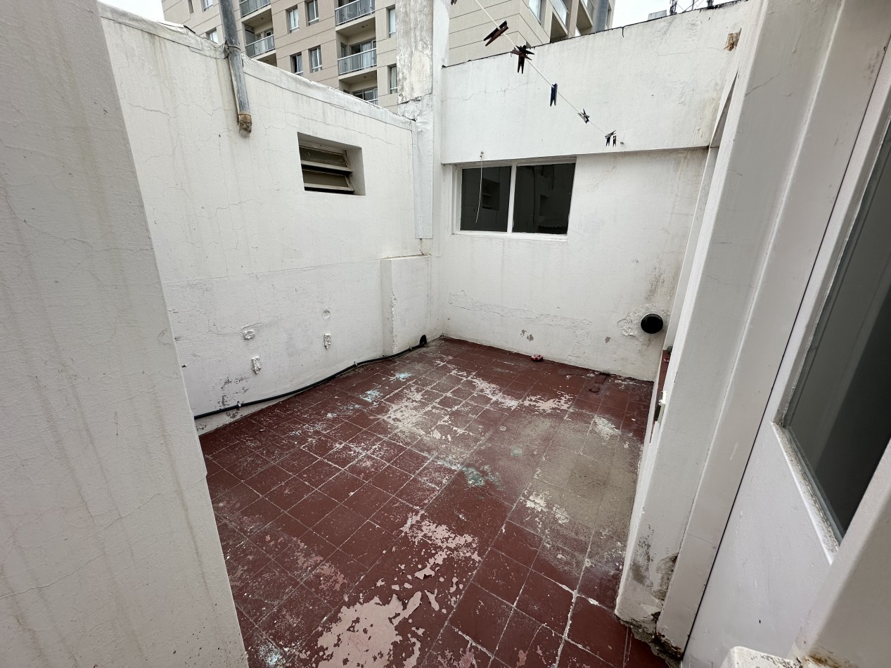 OPORTUNIDAD DE INVERSION - LOCAL CENTRICO + DEPTO 3 DORMITORIOS