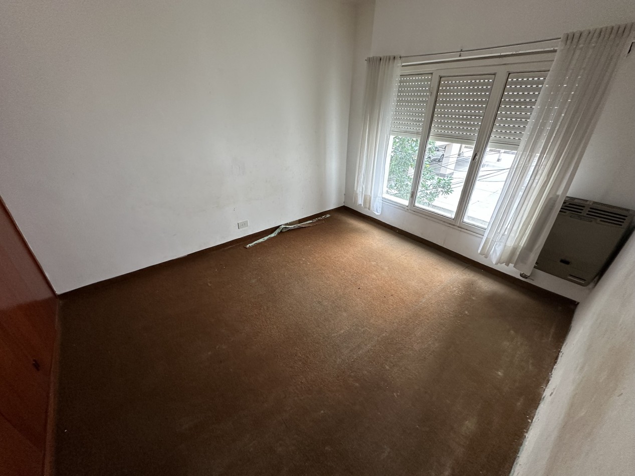 OPORTUNIDAD DE INVERSION - LOCAL CENTRICO + DEPTO 3 DORMITORIOS