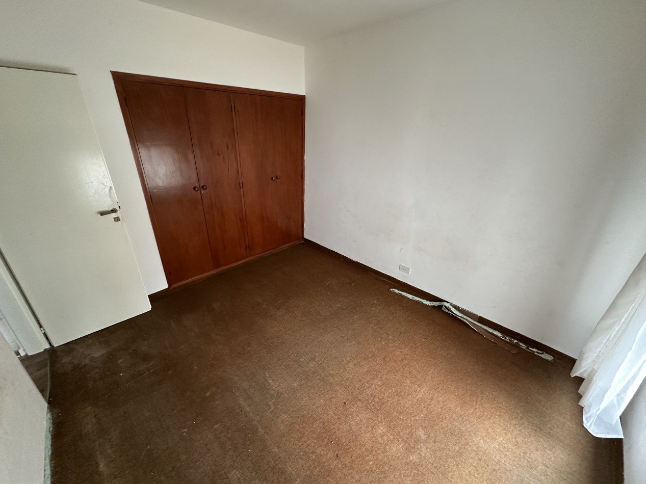 OPORTUNIDAD DE INVERSION - LOCAL CENTRICO + DEPTO 3 DORMITORIOS