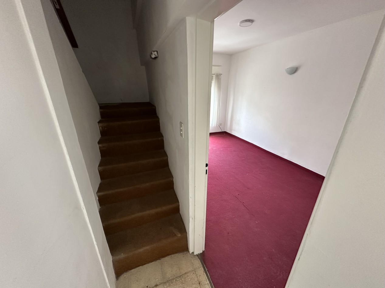 OPORTUNIDAD DE INVERSION - LOCAL CENTRICO + DEPTO 3 DORMITORIOS