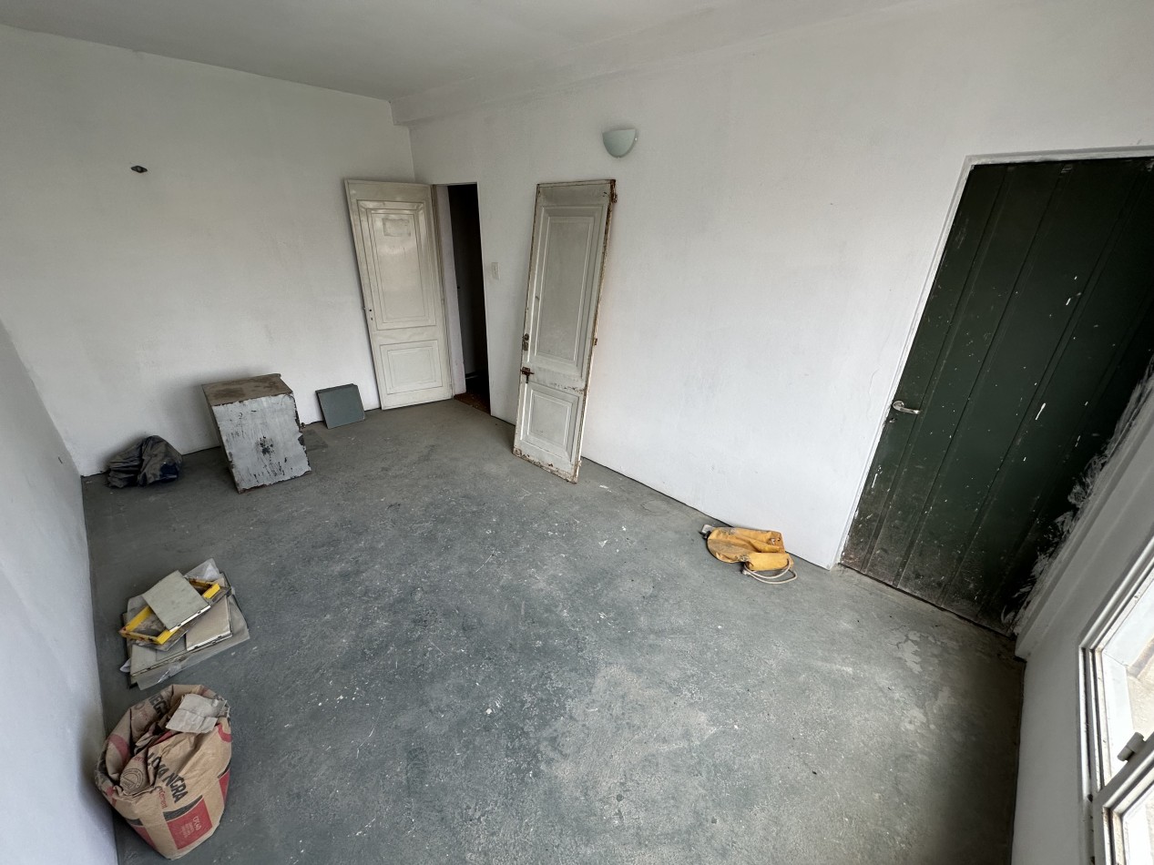 OPORTUNIDAD DE INVERSION - LOCAL CENTRICO + DEPTO 3 DORMITORIOS