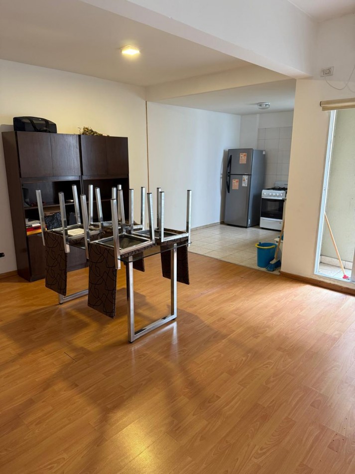 AMPLIO MONOAMBIENTE TIPO LOFT FRENTE A PLAZA VIEJA - VILLA PUEYRREDON
