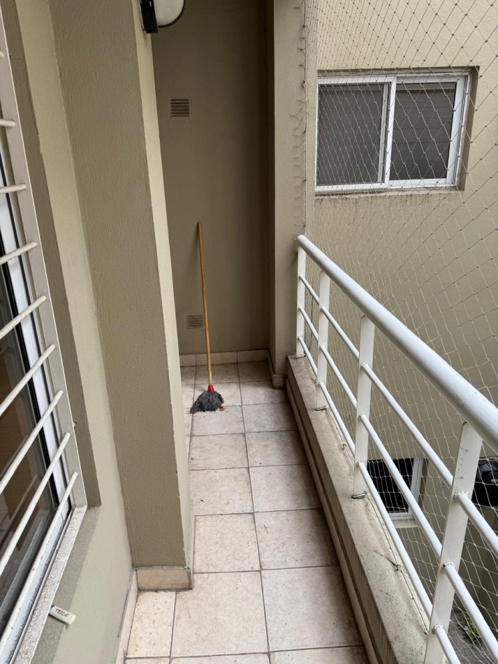 AMPLIO MONOAMBIENTE TIPO LOFT FRENTE A PLAZA VIEJA - VILLA PUEYRREDON