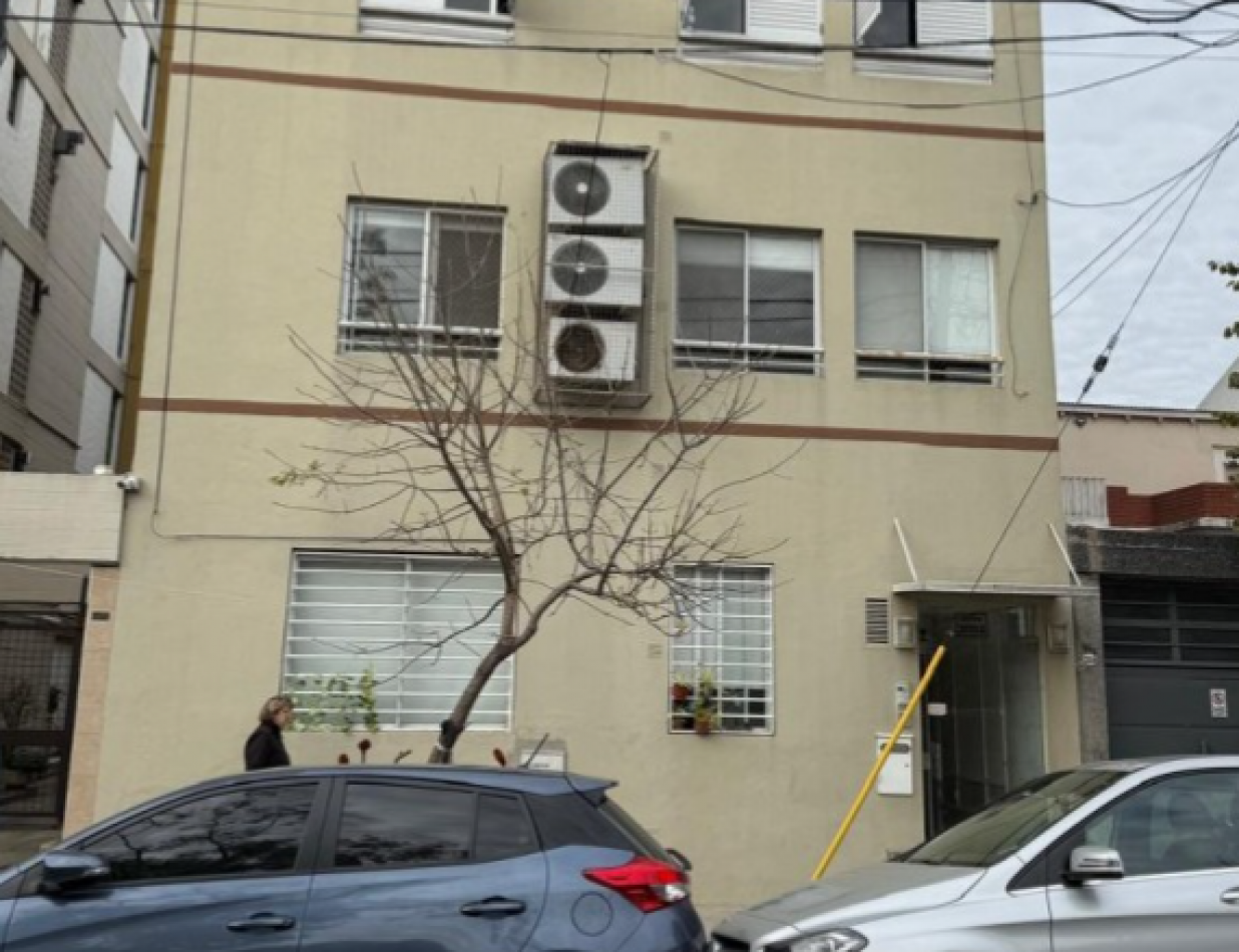 AMPLIO MONOAMBIENTE TIPO LOFT FRENTE A PLAZA VIEJA - VILLA PUEYRREDON