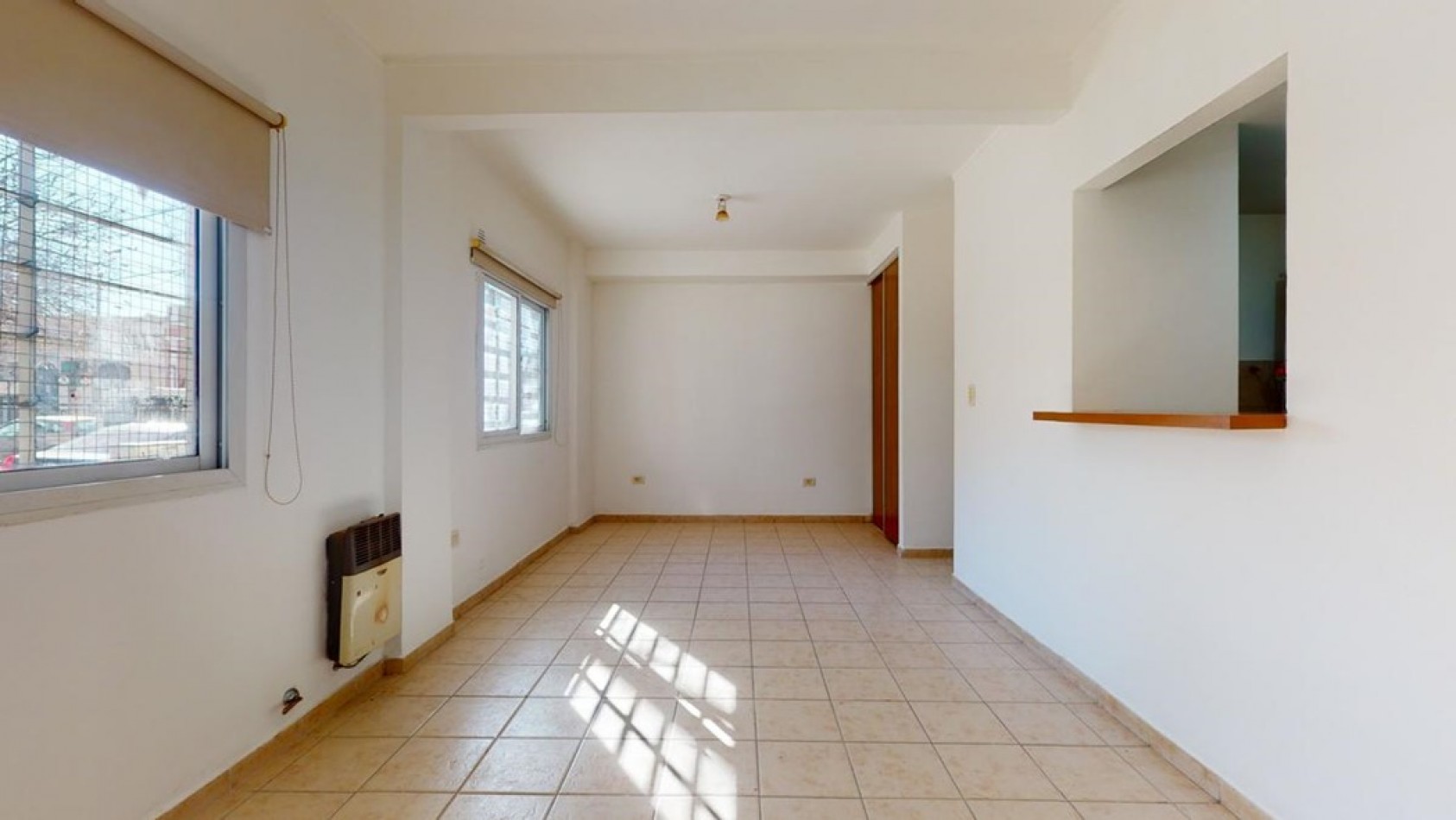 MONOAMBIENTE EN PLANTA BAJA - LA PLATA