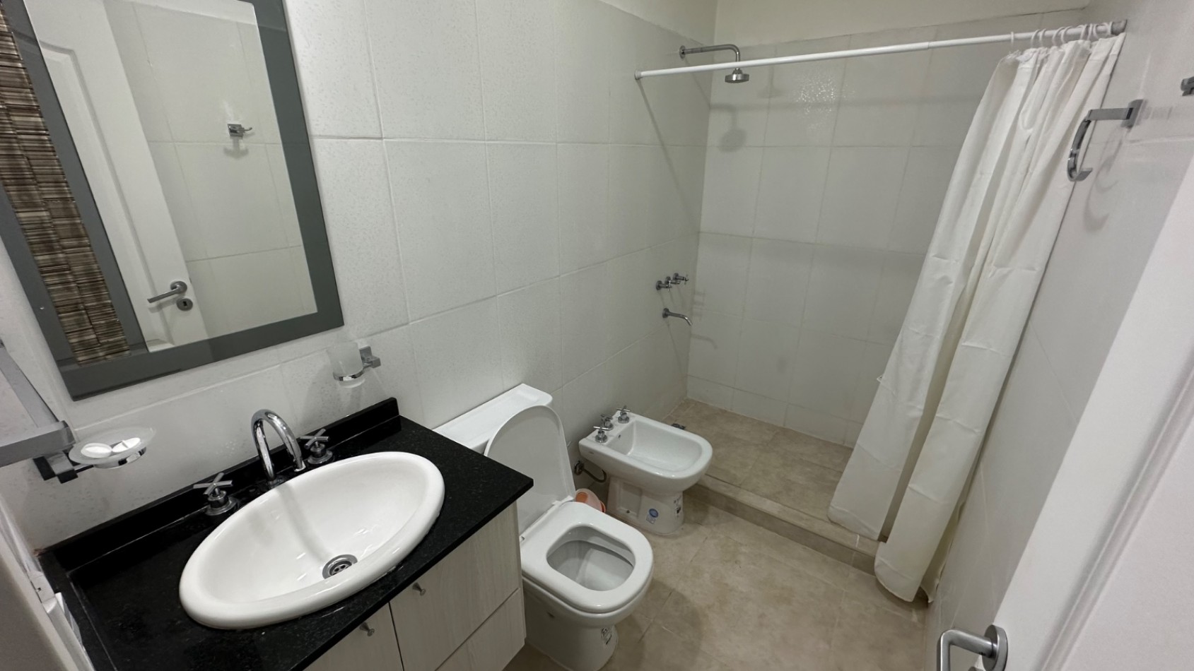 DUPLEX A ESTRENAR CON COCHERA ZONA SUR