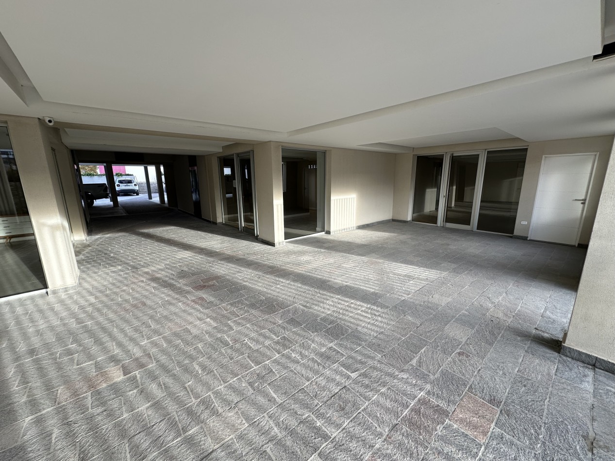 ESPECTACULAR PISO DE CATEGORIA A METROS DEL MAR