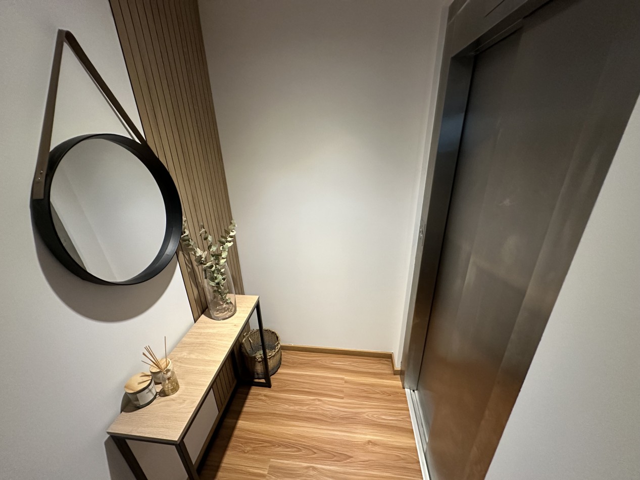 ESPECTACULAR PISO DE CATEGORIA A METROS DEL MAR