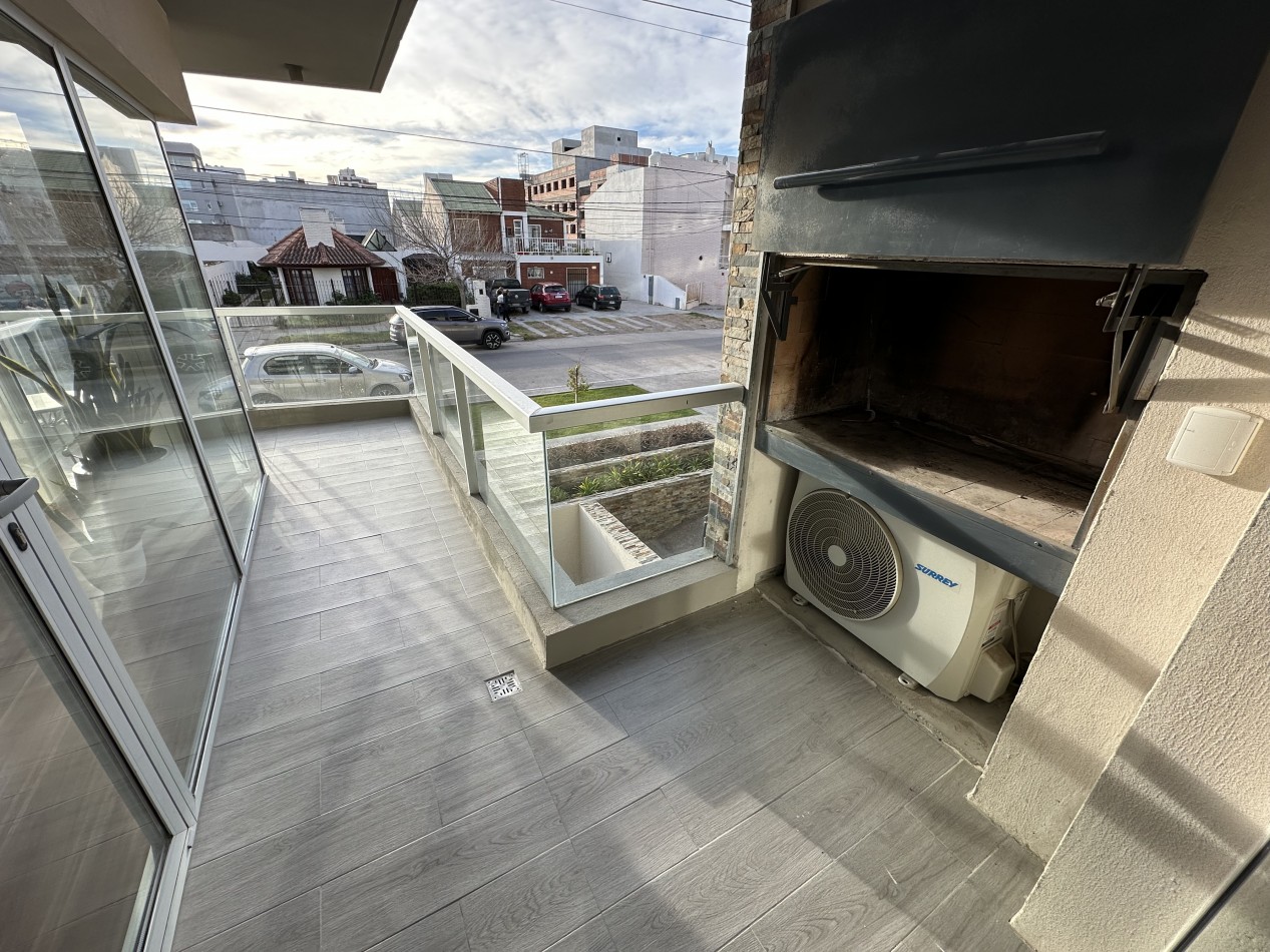 ESPECTACULAR PISO DE CATEGORIA A METROS DEL MAR