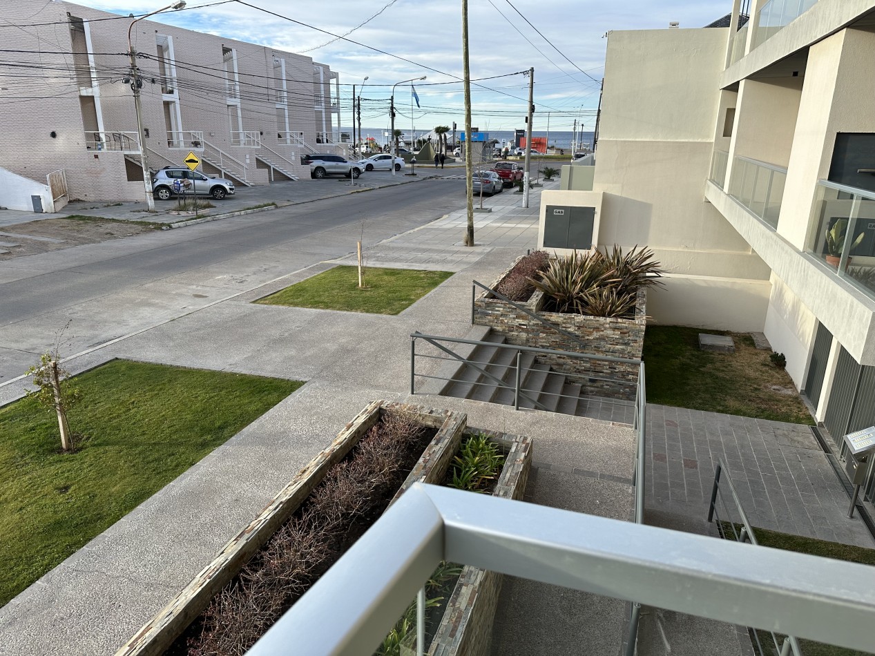 ESPECTACULAR PISO DE CATEGORIA A METROS DEL MAR