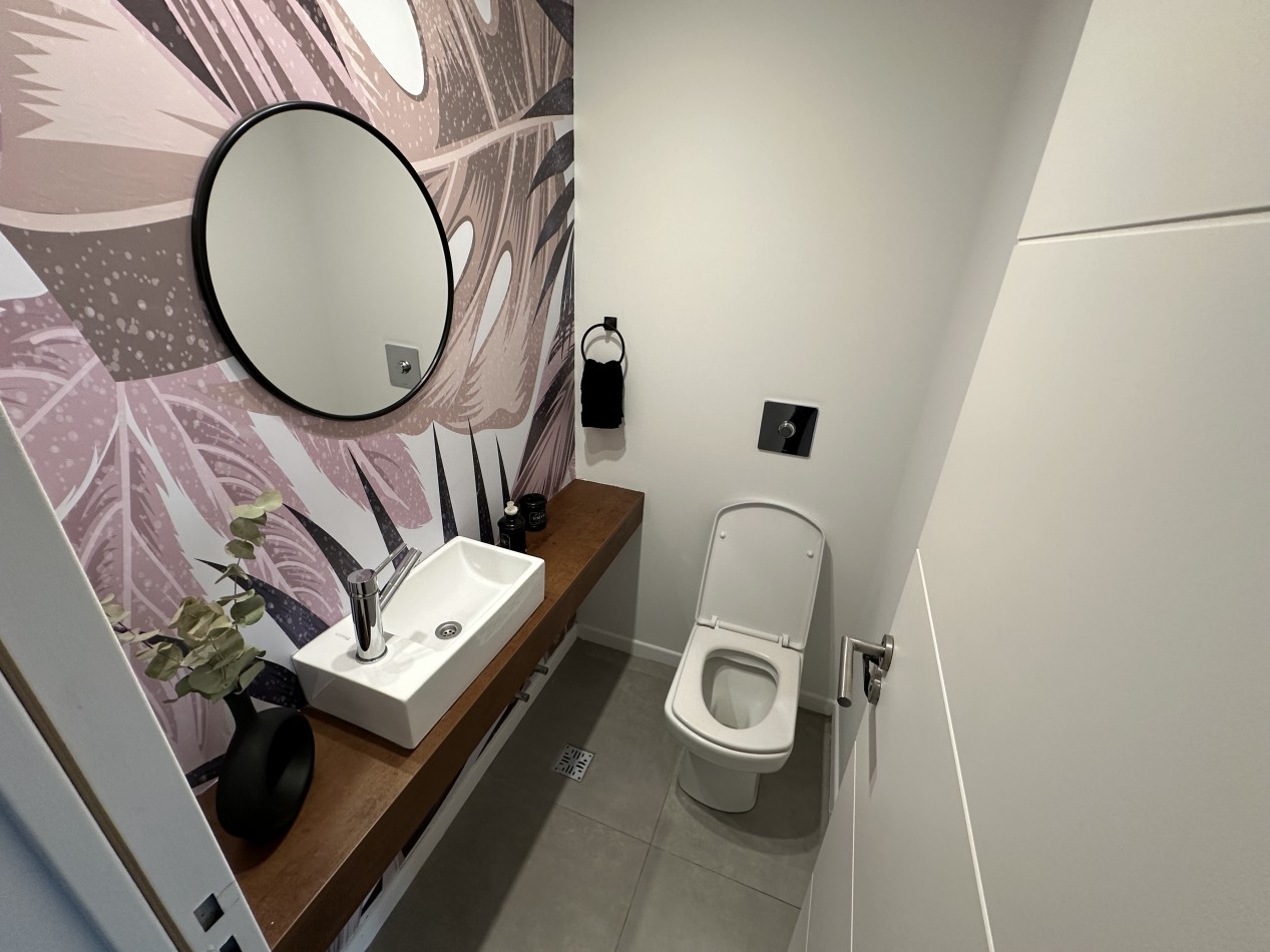 ESPECTACULAR PISO DE CATEGORIA A METROS DEL MAR