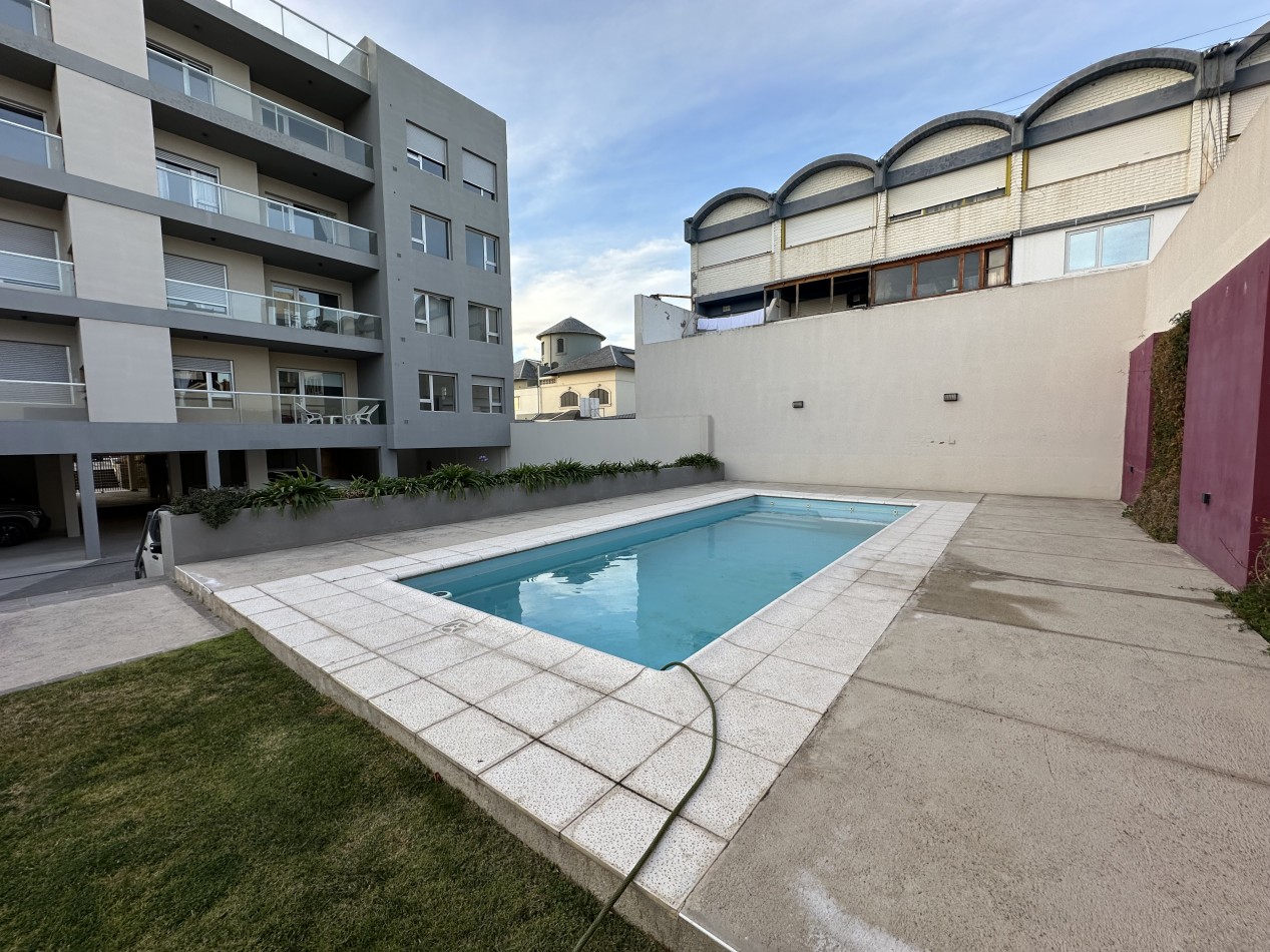 ESPECTACULAR PISO DE CATEGORIA A METROS DEL MAR