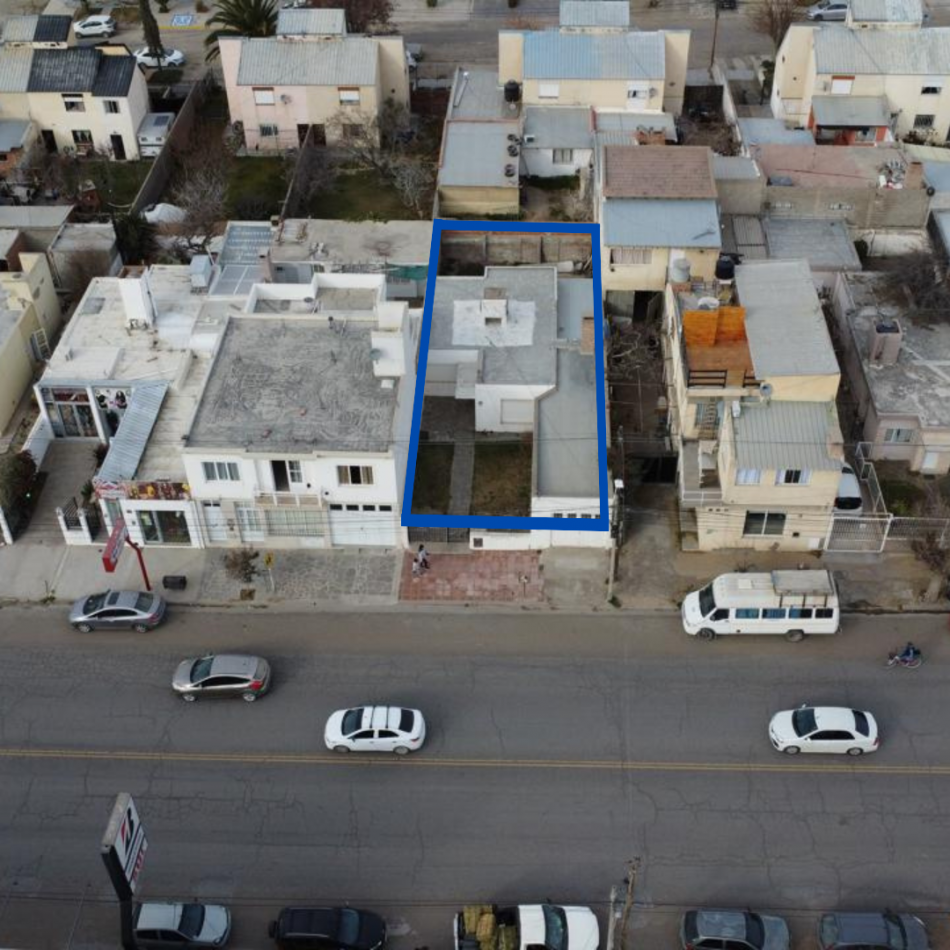 SE VENDE LOTE IDEAL PARA CONSTRUIR LOCALES COMERCIALES