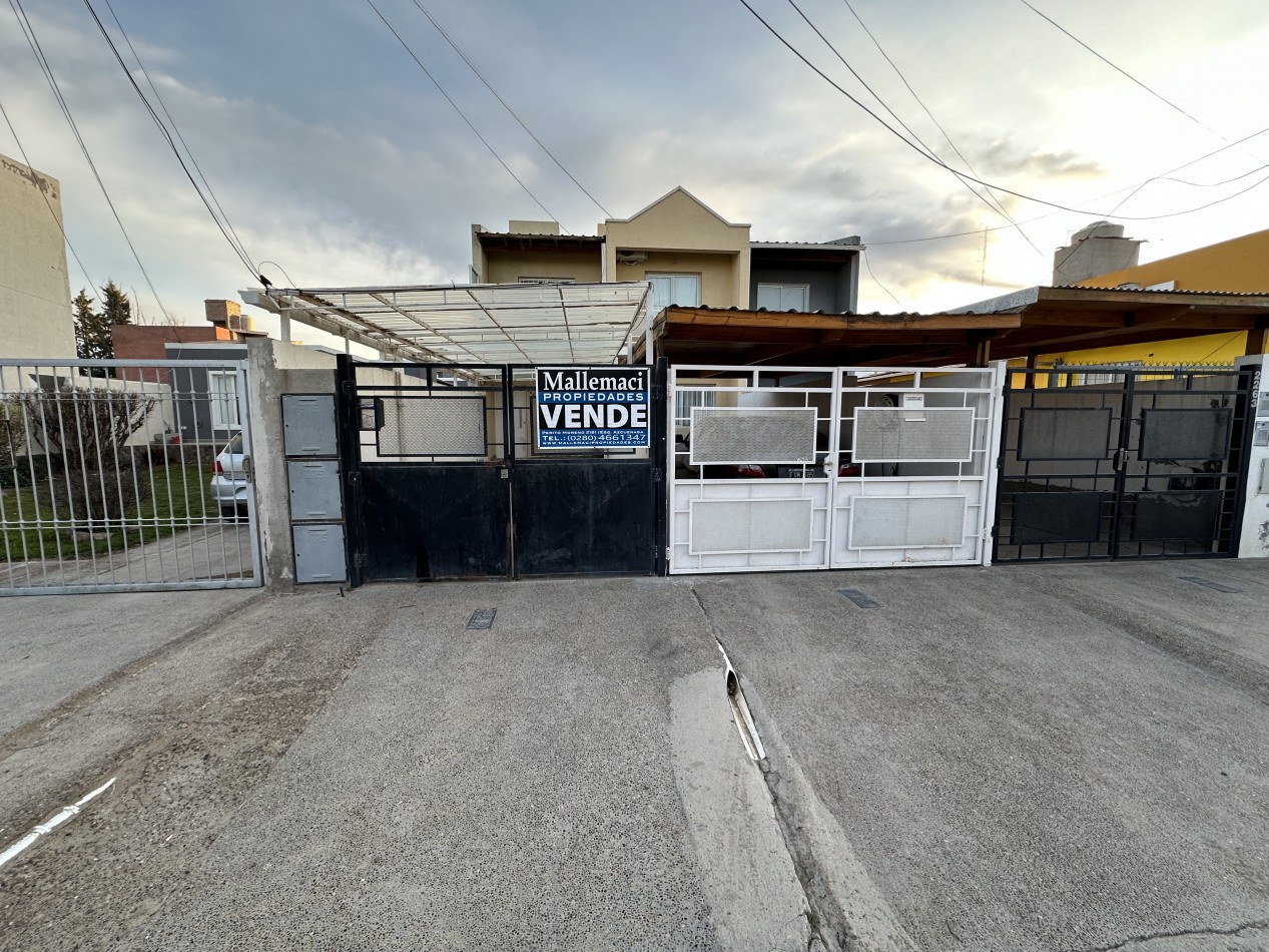 DUPLEX 2 DORMITORIOS CON COCHERA Y PATIO EN ZONA SUR