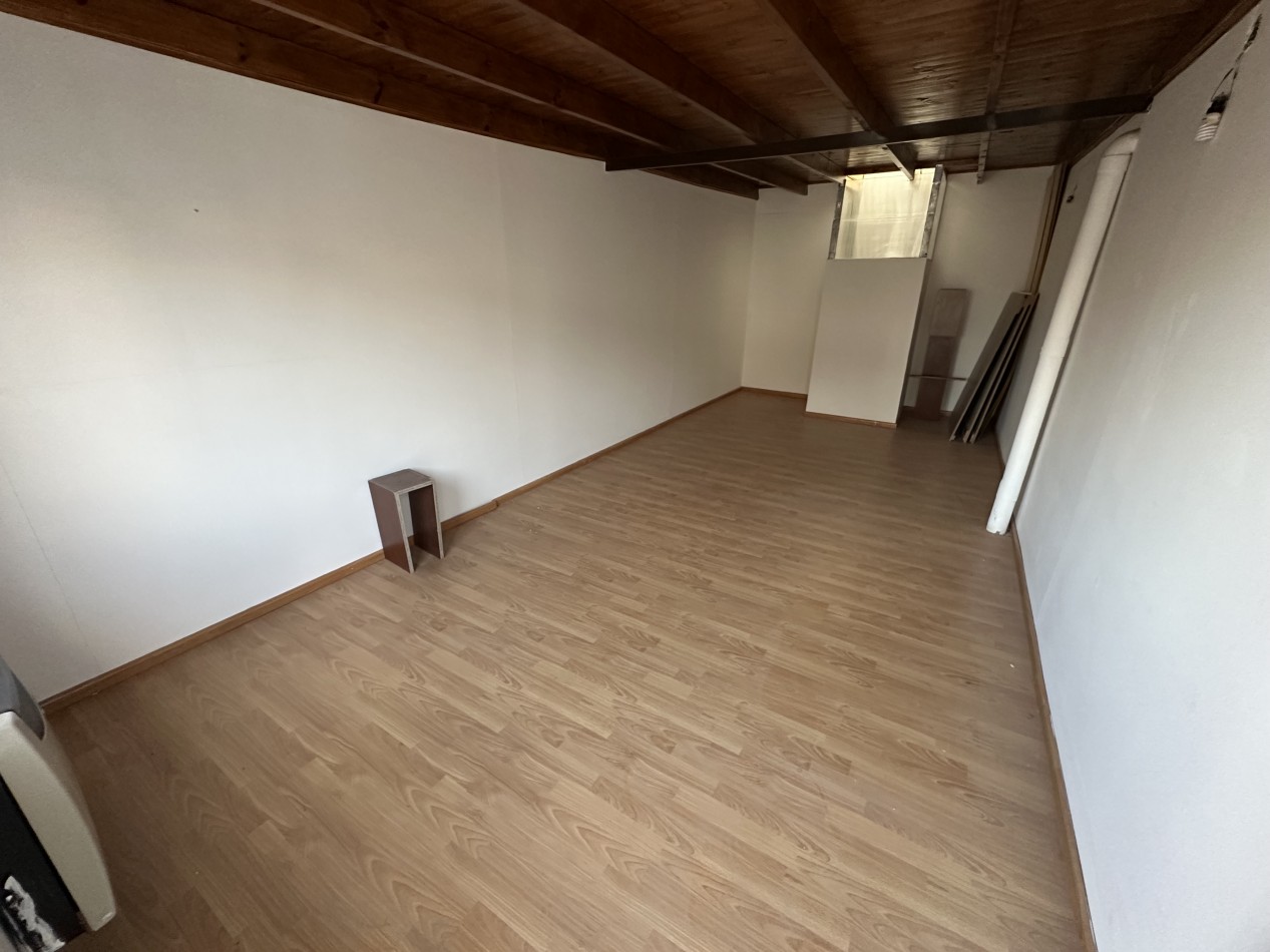 DUPLEX 2 DORMITORIOS CON COCHERA Y PATIO EN ZONA SUR