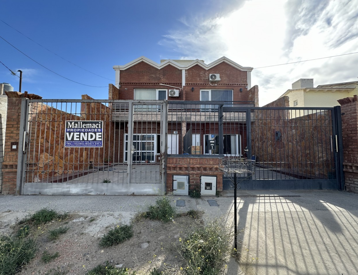 DUPLEX 3 DORMITORIOS CON COCHERA, PATIO Y QUINCHO