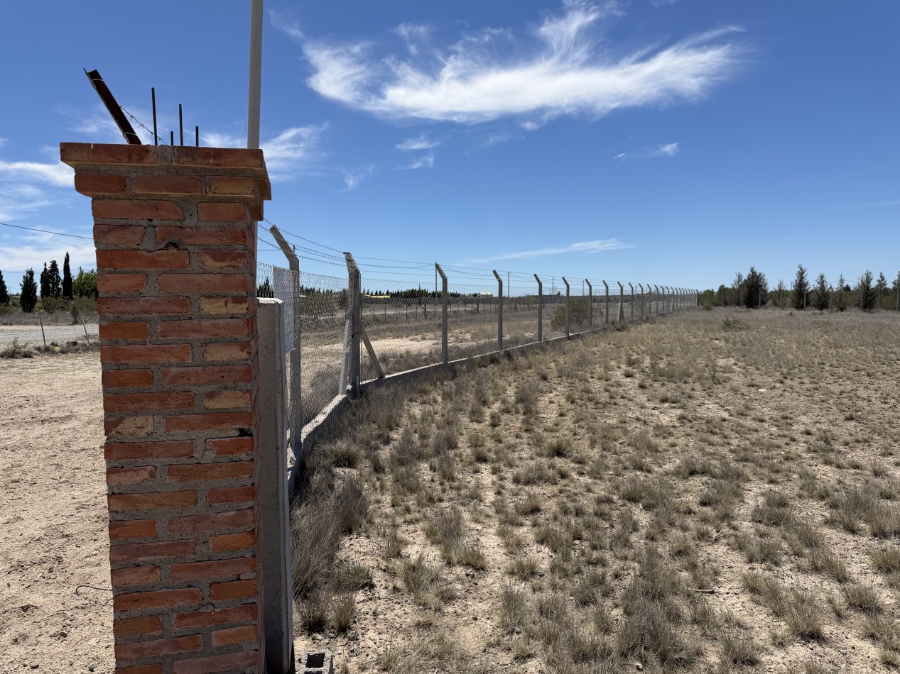 TERRENO 2612 M² TODO CERCADO CON SERVICIOS 