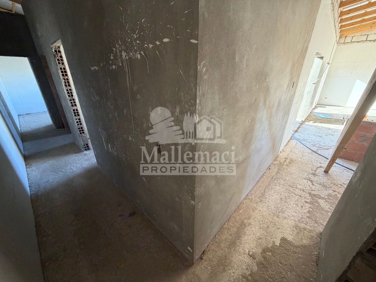 CASA 2 DORMITORIOS A TERMINAR CON 70% DE AVANCE DE OBRA 