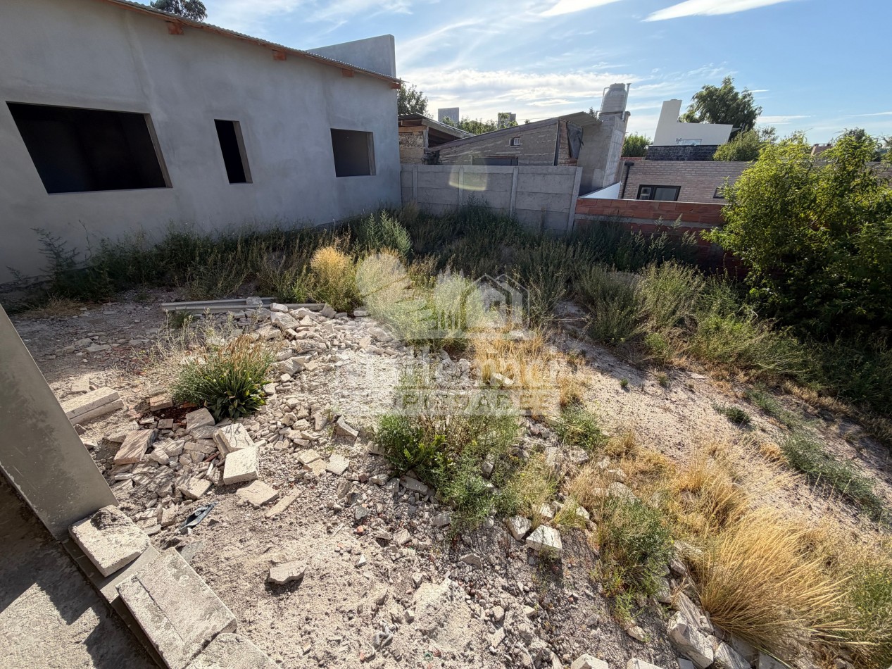 CASA 2 DORMITORIOS A TERMINAR CON 70% DE AVANCE DE OBRA 