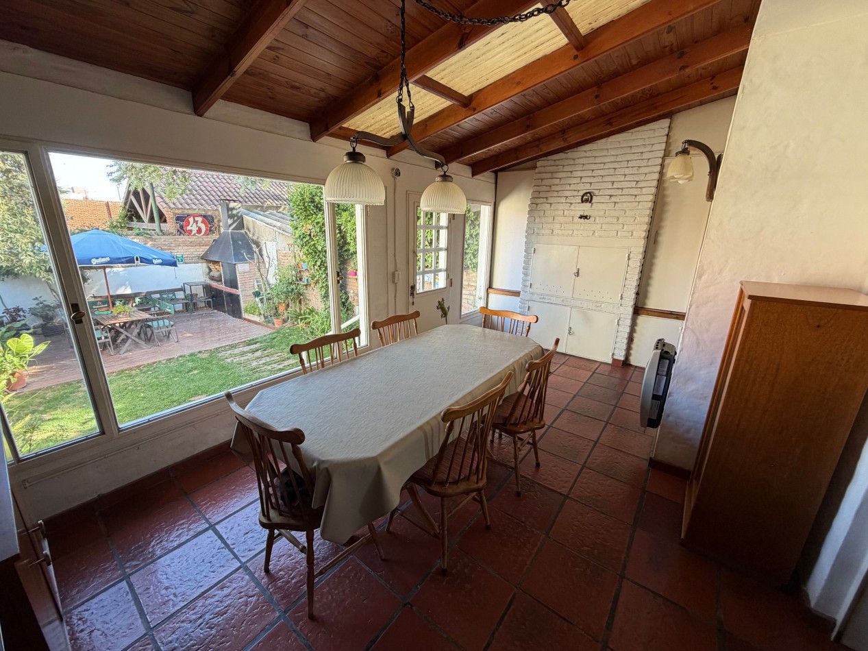 DUPLEX DE 3 HABITACIONES Y PATIO CON PARRILLA EN BARRIO SUR