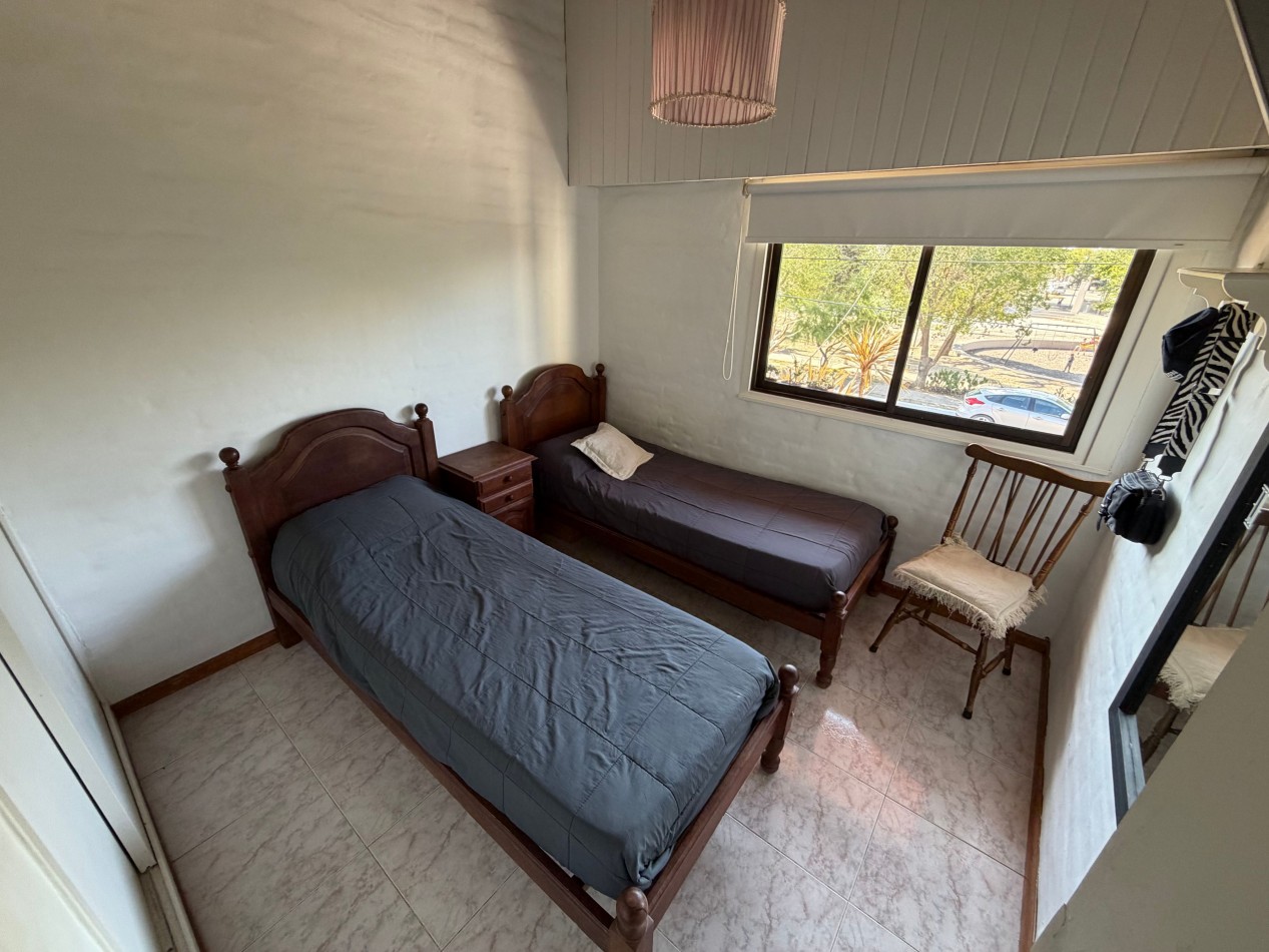 DUPLEX DE 3 HABITACIONES Y PATIO CON PARRILLA EN BARRIO SUR