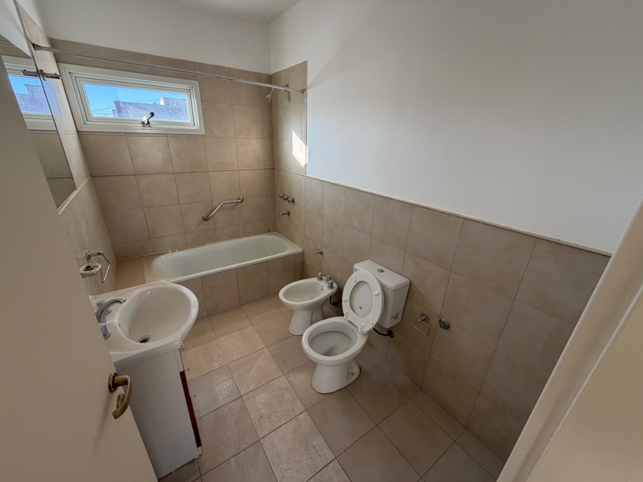 OPORTUNIDAD - DEPARTAMENTO DE 3 DORMITORIOS EN BARRIO SUR