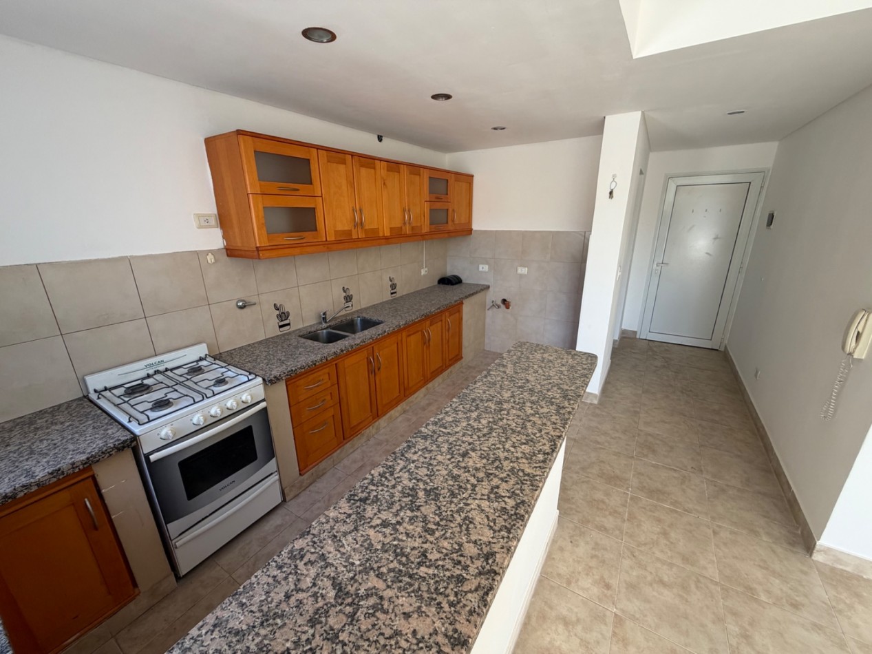 OPORTUNIDAD - DEPARTAMENTO DE 3 DORMITORIOS EN BARRIO SUR