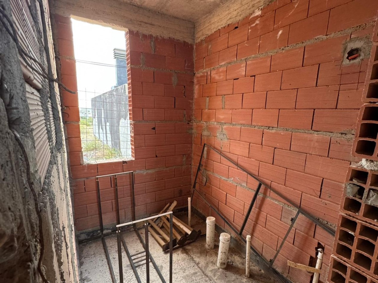 OPORTUNIDAD - CASA DE 3 DORMITORIOS A TERMINAR - SOLANA