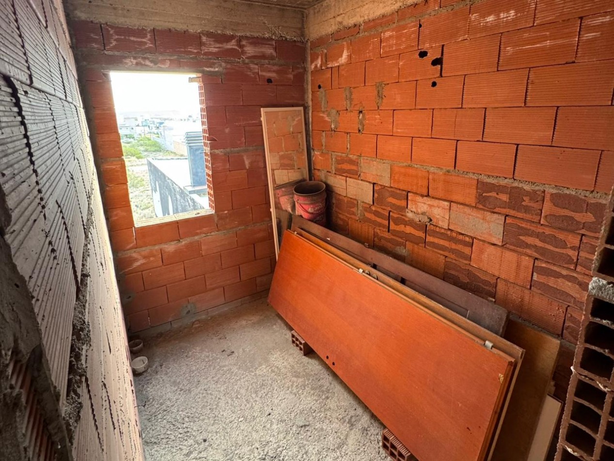 OPORTUNIDAD - CASA DE 3 DORMITORIOS A TERMINAR - SOLANA