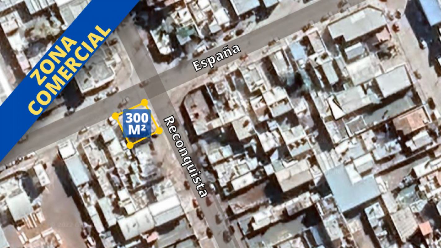 Terreno 300 M² en Excelente esquina comercial - España y Reconquista
