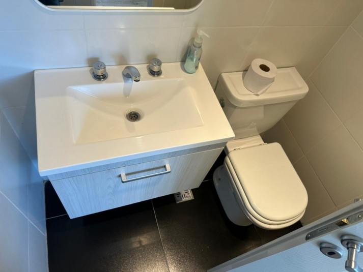 CASA 3 DORMITORIOS CON COCHERA Y PILETA 