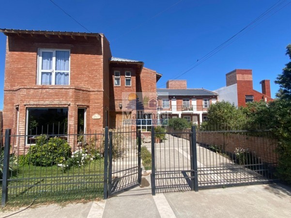 Casa de 3 Habitaciones + Complejo de 6 departamentos