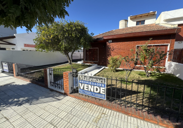 CASA 3 DORMITORIOS SOBRE ESPECTACULAR LOTE CENTRICO