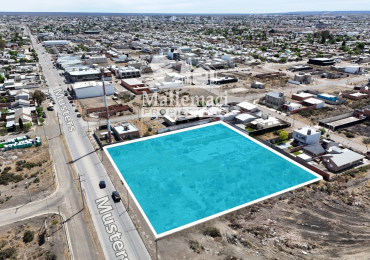 AMPLIO TERRENO 4990 M² SOBRE CORREDOR COMERCIAL EN TRELEW